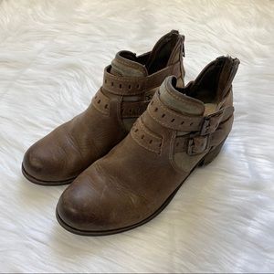 UGG Patsy Boots Buckle Bootie Primer Size 6